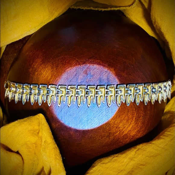 Vintage Gold Tone Articulated Link Bracelet. - Picture 4 of 5